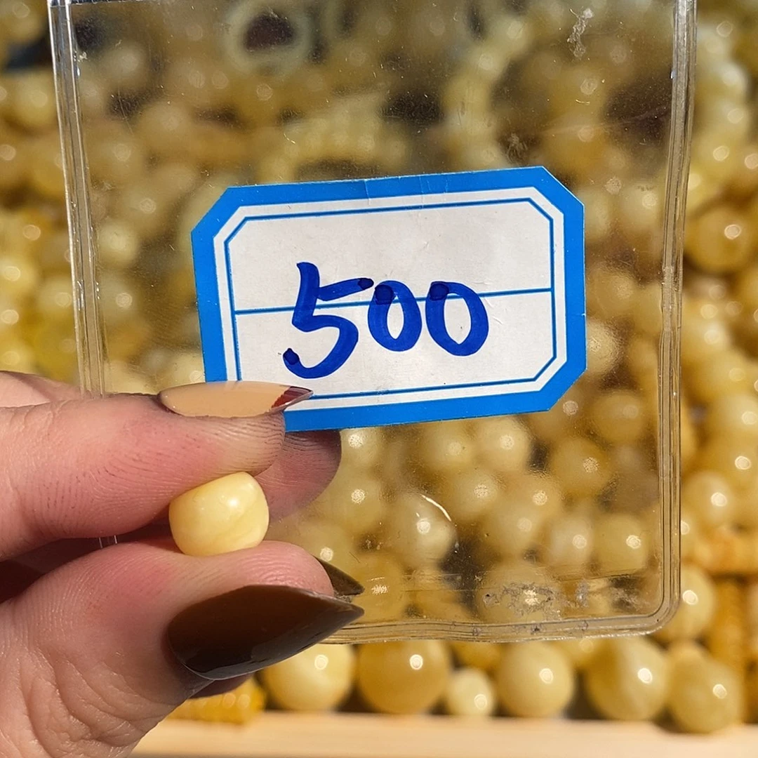 未镶嵌琥珀珠宝奇石500