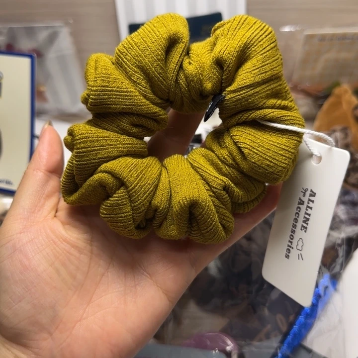 ****乔布艺非金属咸菜绿发圈