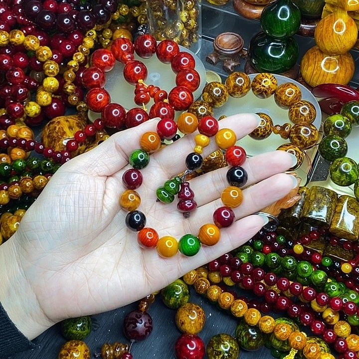 松木琥珀木文玩手串