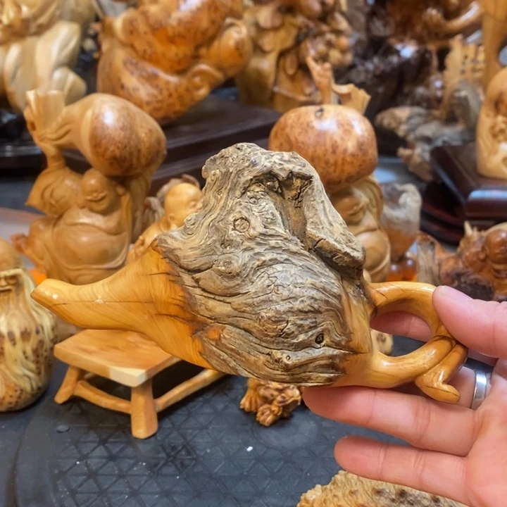 柏木工艺品摆件制作技艺