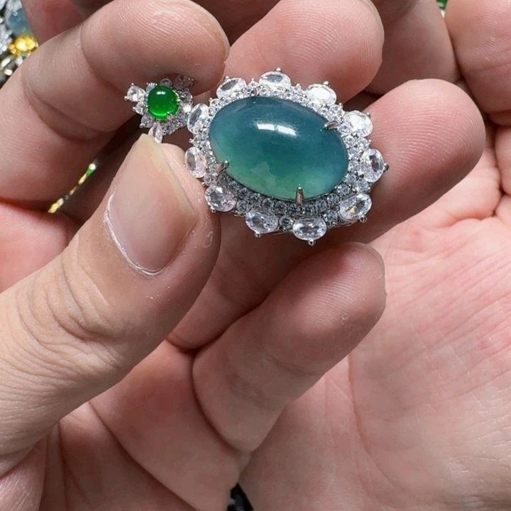 翡翠未镶嵌颈饰天然A貨翡翠放漏