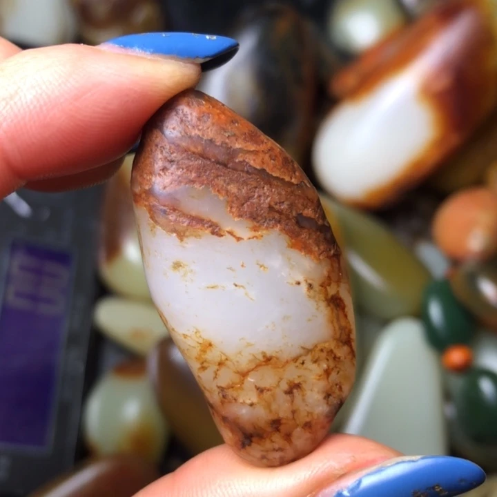 和田玉未镶嵌珠宝奇石