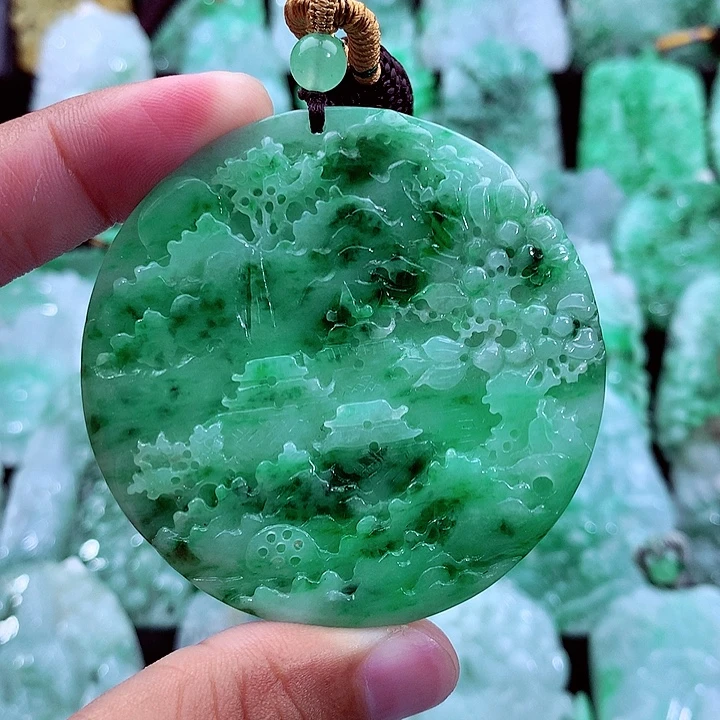 吊坠(不含链)未镶嵌翡翠