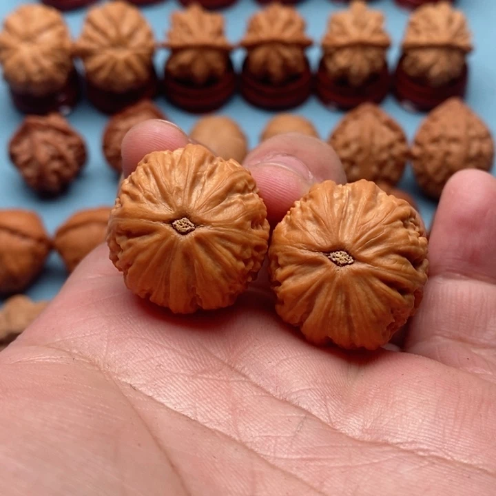 文玩核桃把件粗筋