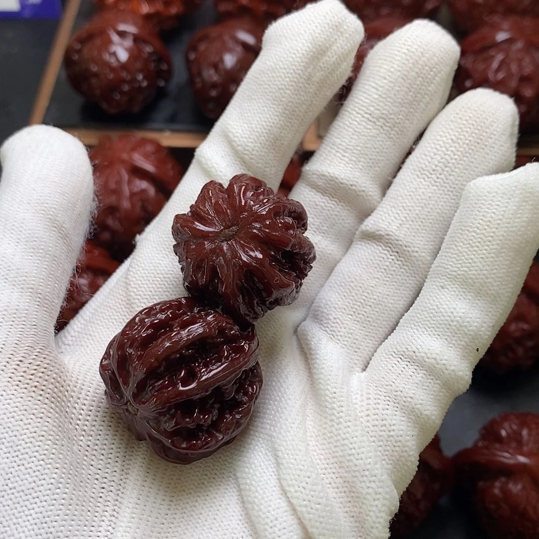 文玩核桃吊坠格**爸秋子28mm