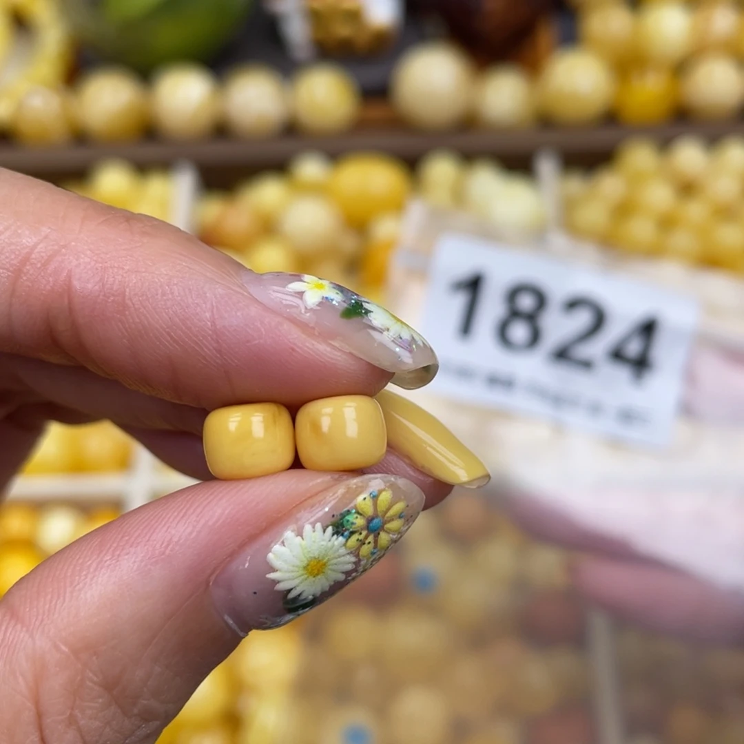 未镶嵌蜜蜡珠宝奇石7.4