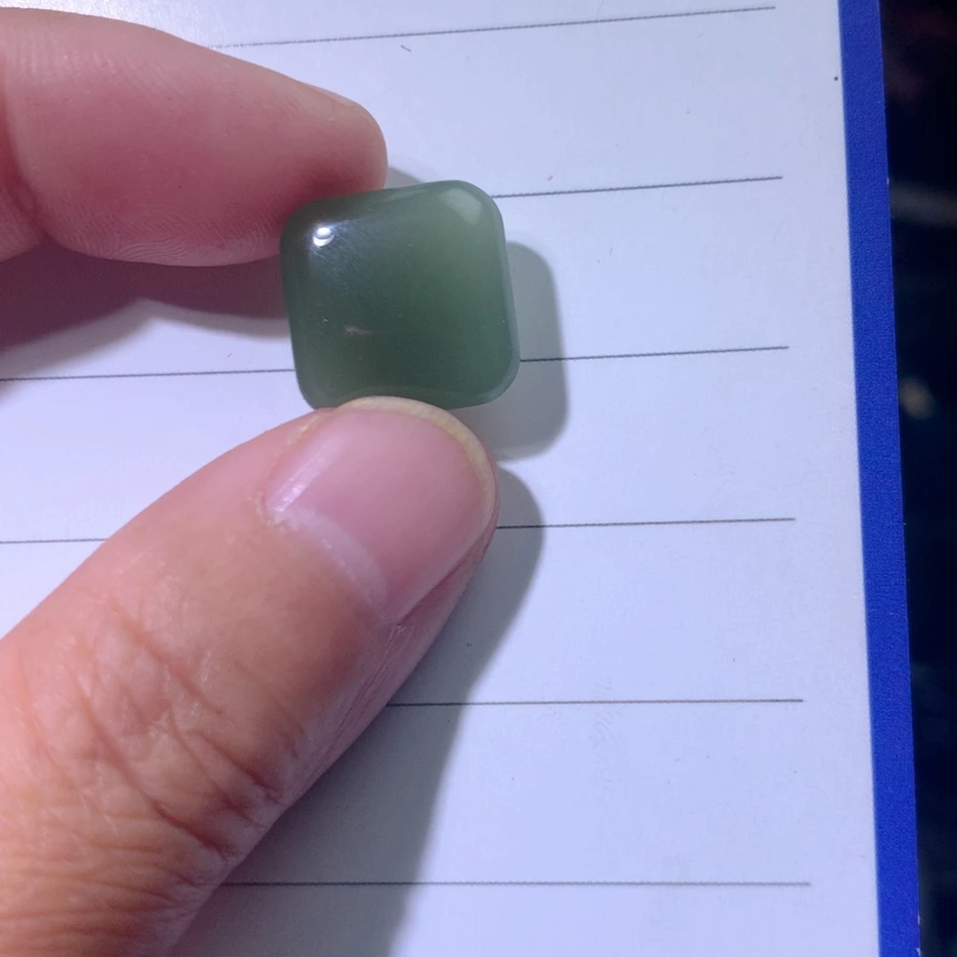 和田玉未镶嵌颈饰花**落