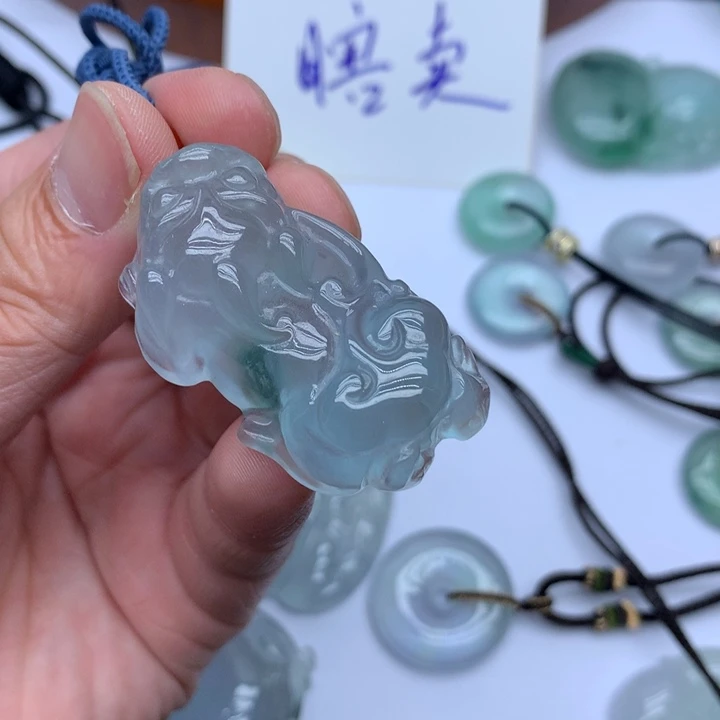 蓝***儿一物一图，貔貅吊坠