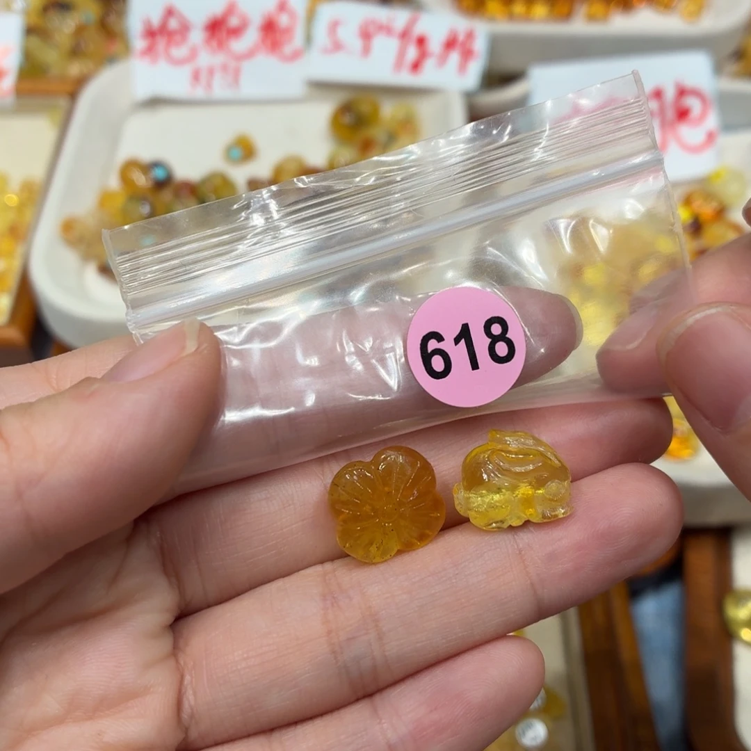 琥珀未镶嵌珠宝奇石