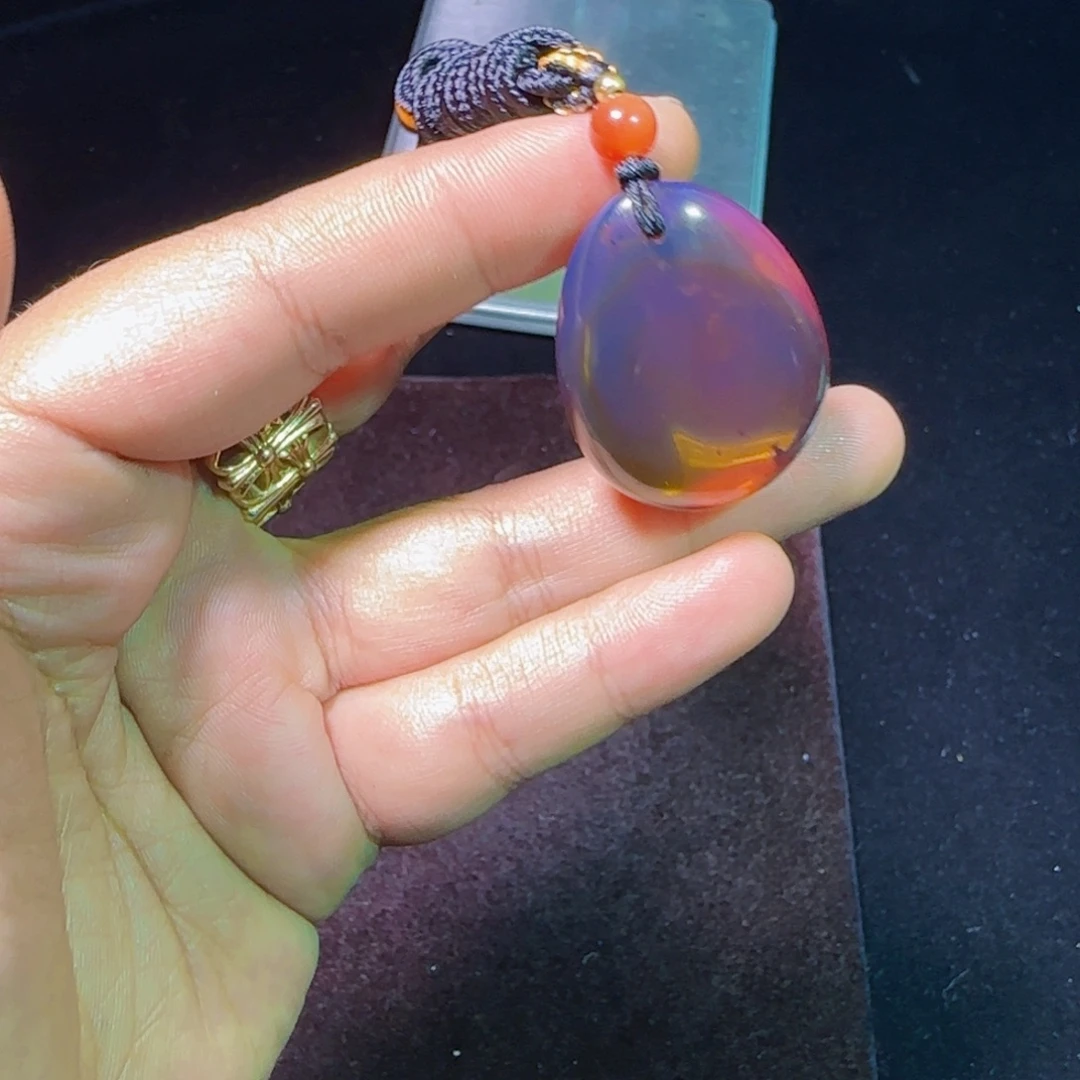 琥珀未镶嵌裸石琥珀