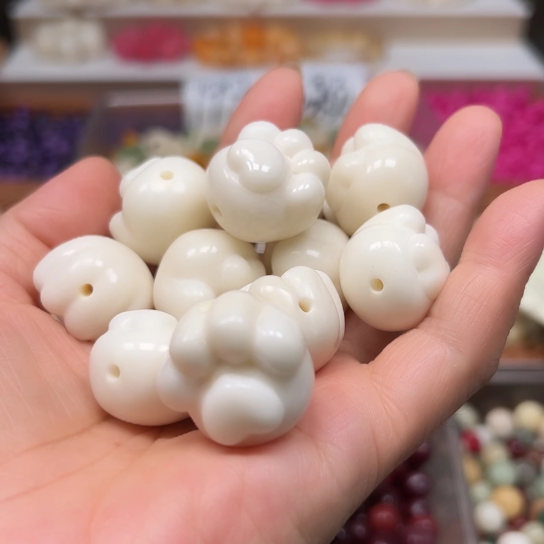 菩提根/象牙果手串卡25白色熊爪10颗通货