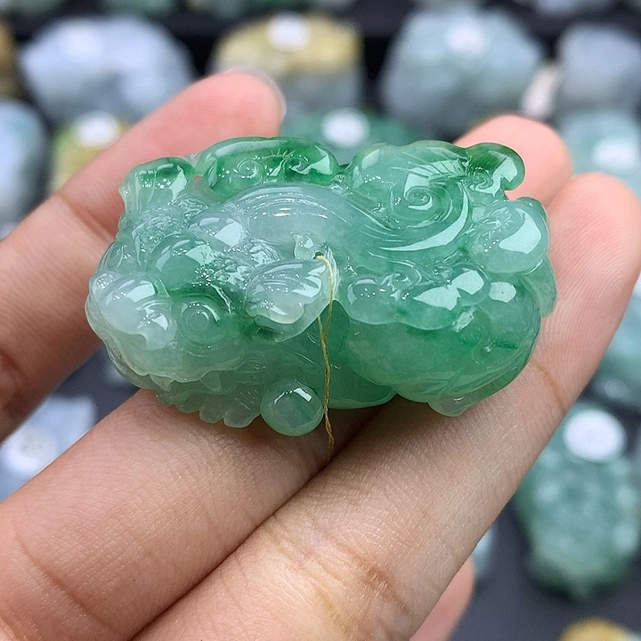 翡翠未镶嵌颈饰天然缅甸翡翠