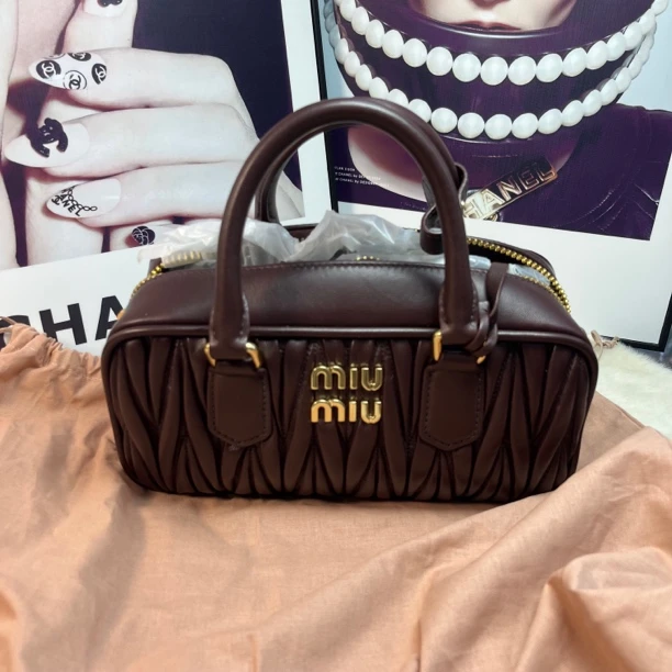 99新 MIU MIU/缪缪 石楠木褶皱保龄球小号（未使用全套）