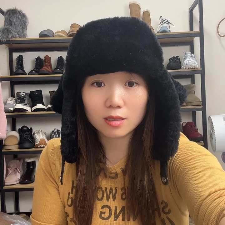 皮毛一体雷锋帽经典黑色