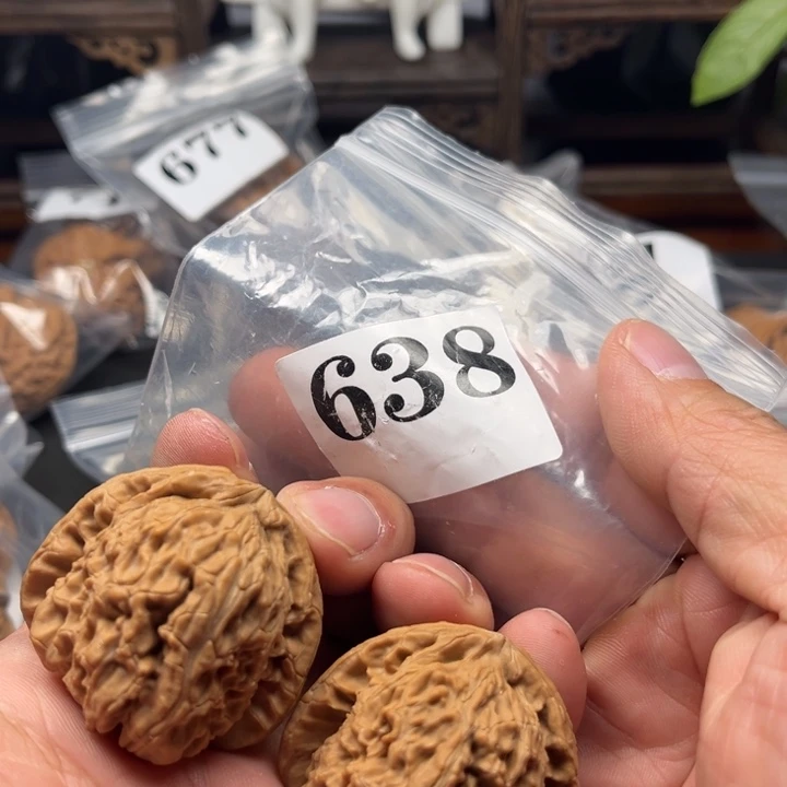 核桃42全品白狮子