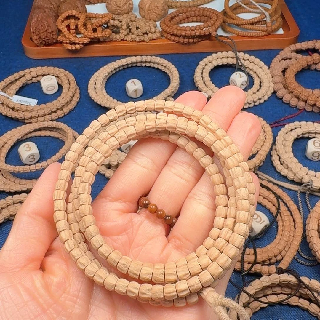 柏香籽/百香籽吊坠