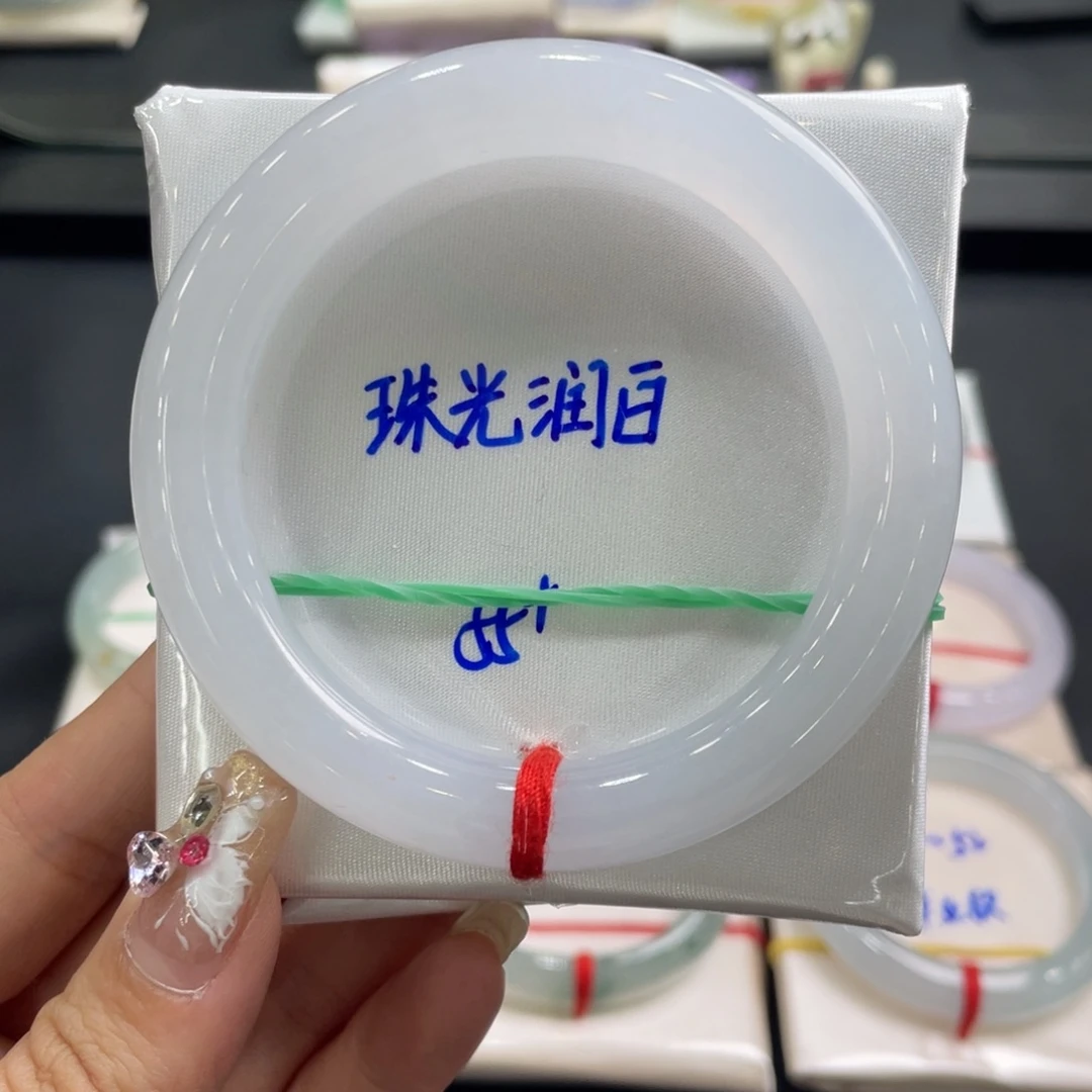 翡翠未镶嵌手镯翡翠手镯