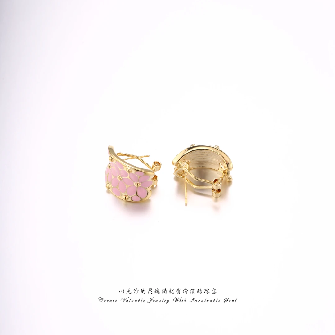 铜合金耳饰 法式个性花纹轻奢高级感气质百搭耳环 C-32516