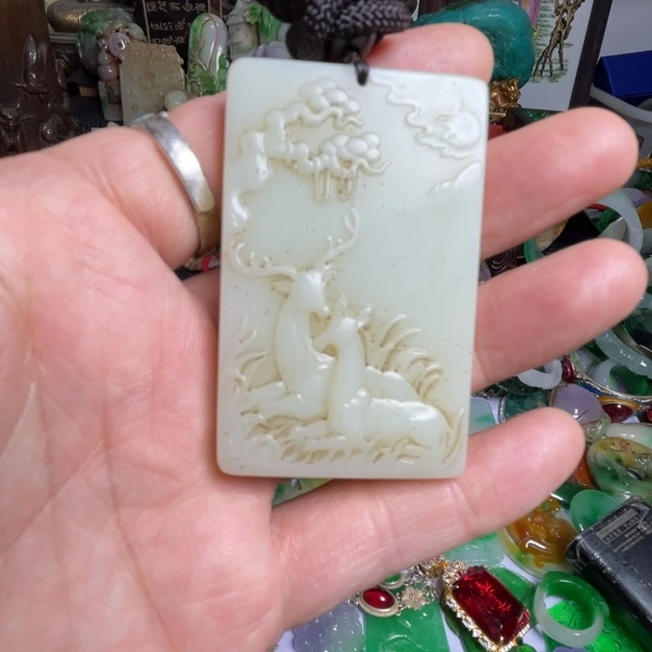 喜***饰滴血莲花菩提把件
