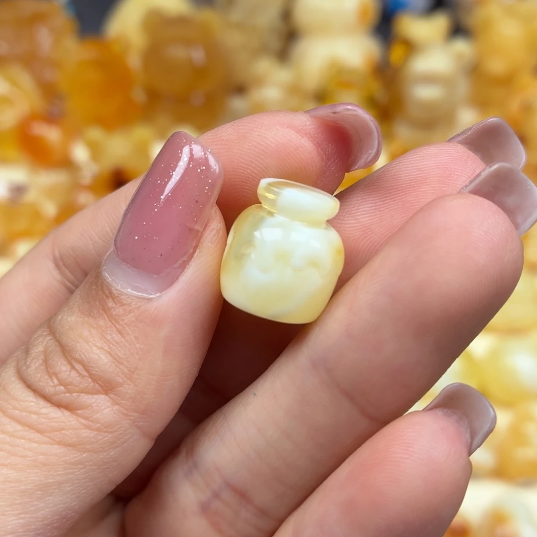 若***晨裸石琥珀未镶嵌蜜蜡