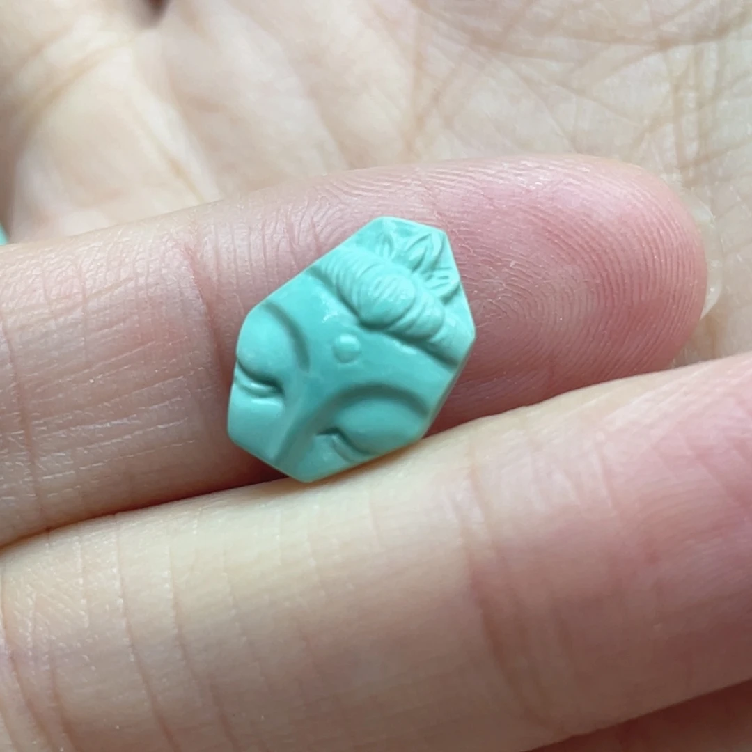 南红玛瑙未镶嵌珠宝奇石