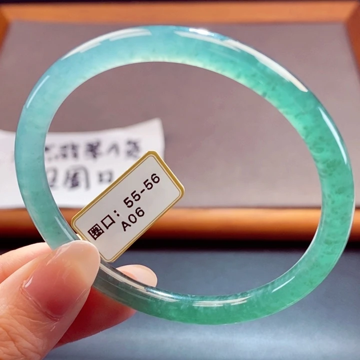 翡翠未镶嵌手镯翡翠手镯5