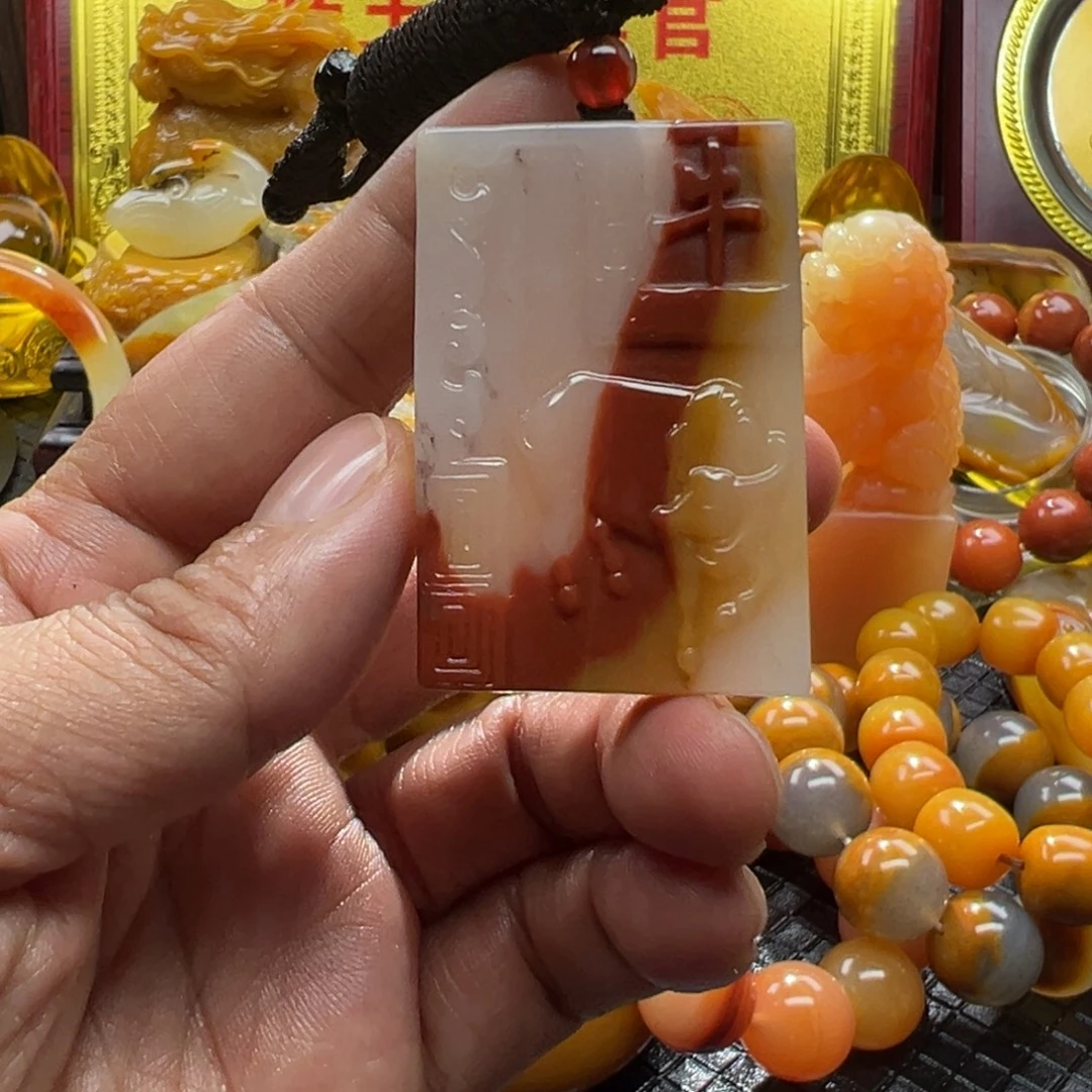 石英质玉未镶嵌颈饰