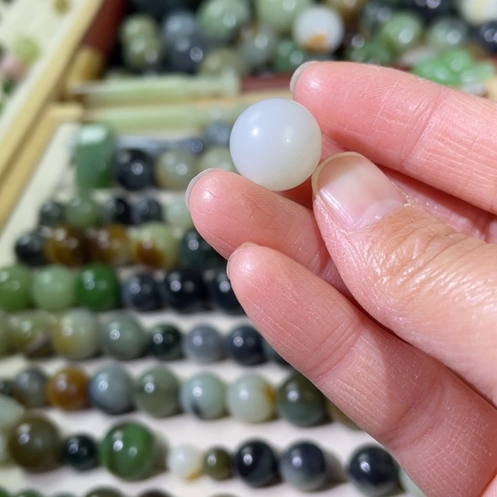 和田玉（糖玉）未镶嵌珠宝半成品15