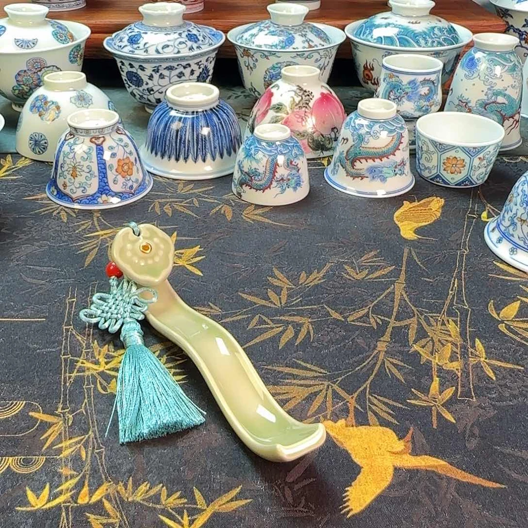 瓷片l****隊梅子青香插一个杯杯杯杯杯