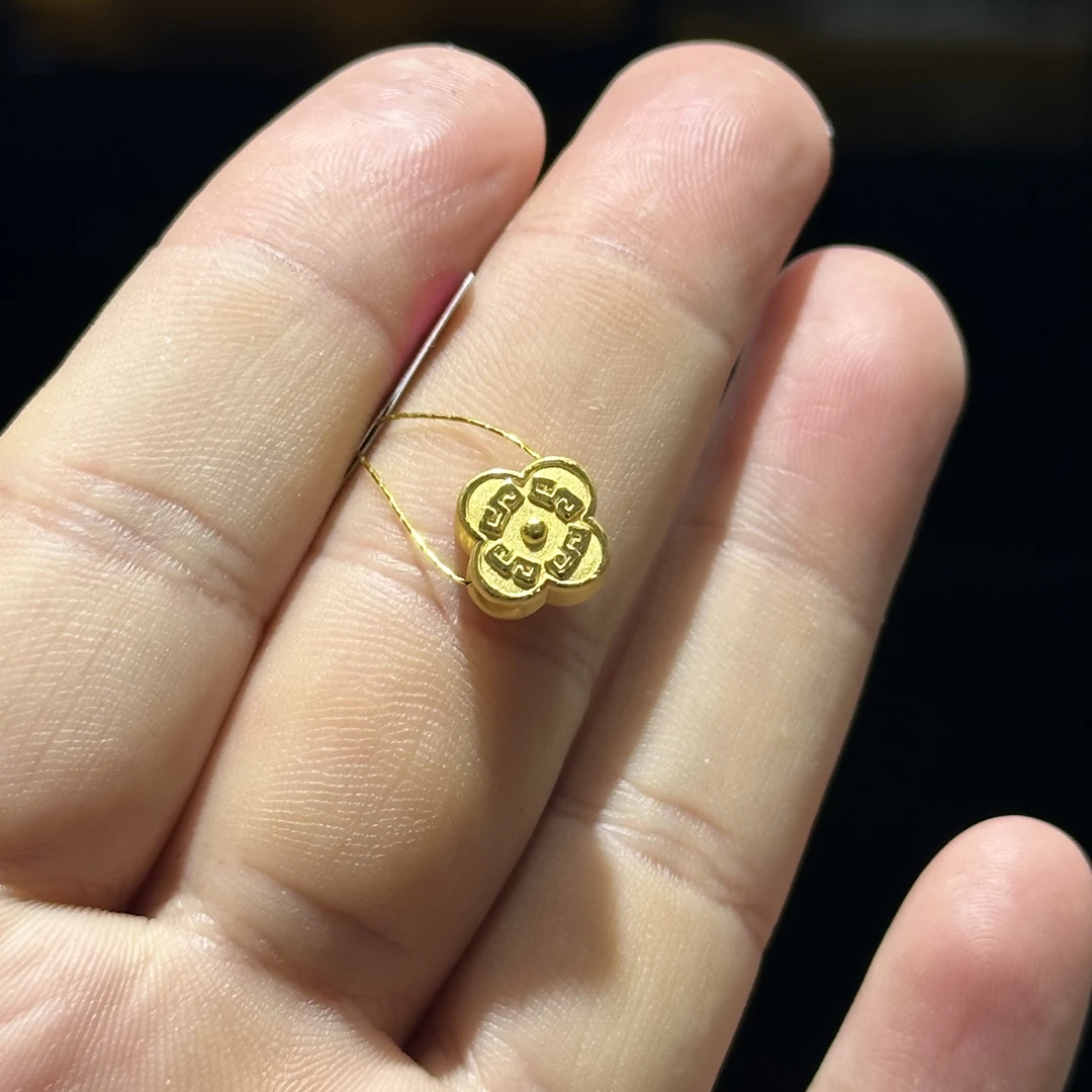 足金999 精品 福字小花通孔 1.028