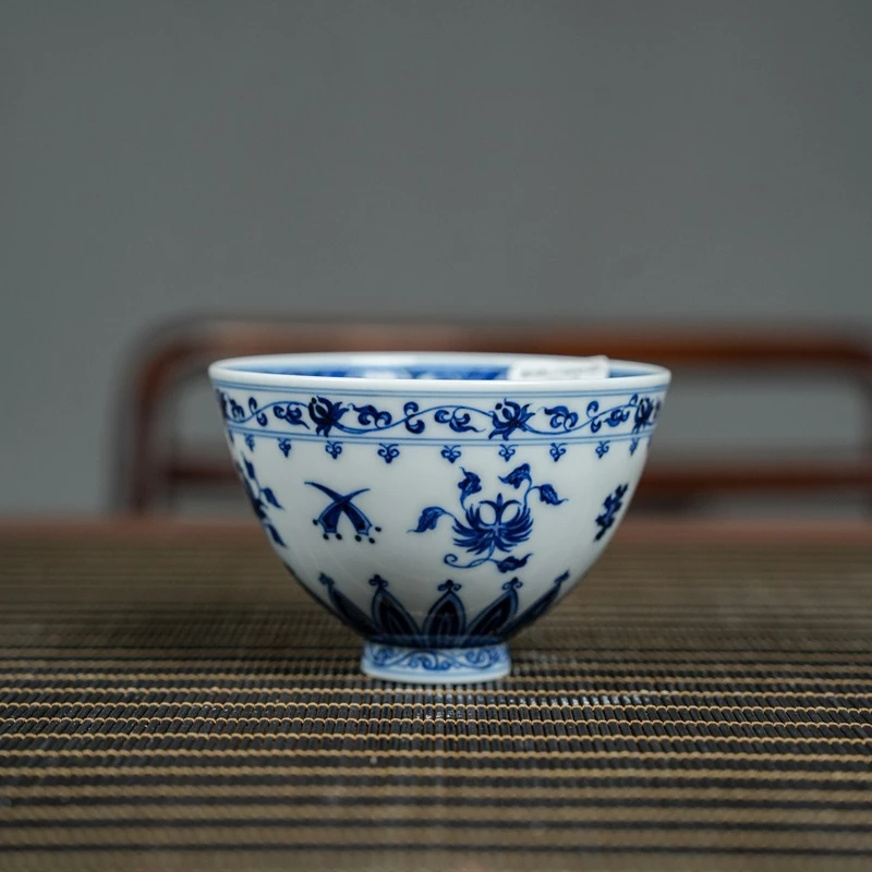 【小乔赏瓷】景德镇手工手绘青尧慕古内绘海水边八宝鸡心杯xygy151.