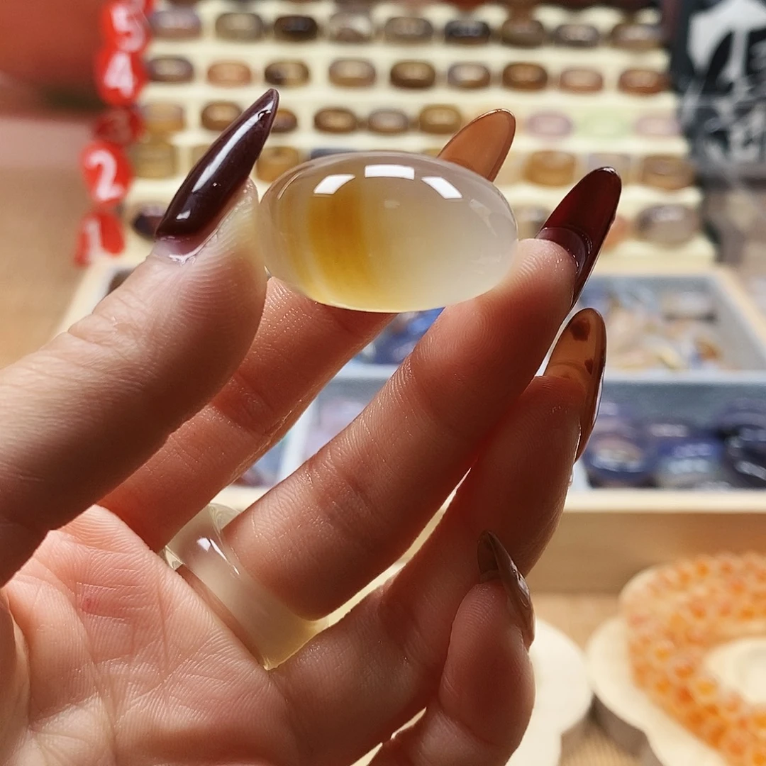 潼***宝玛瑙/玉髓未镶嵌戒指