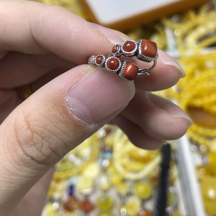 南红玛瑙银S925镶嵌耳扣