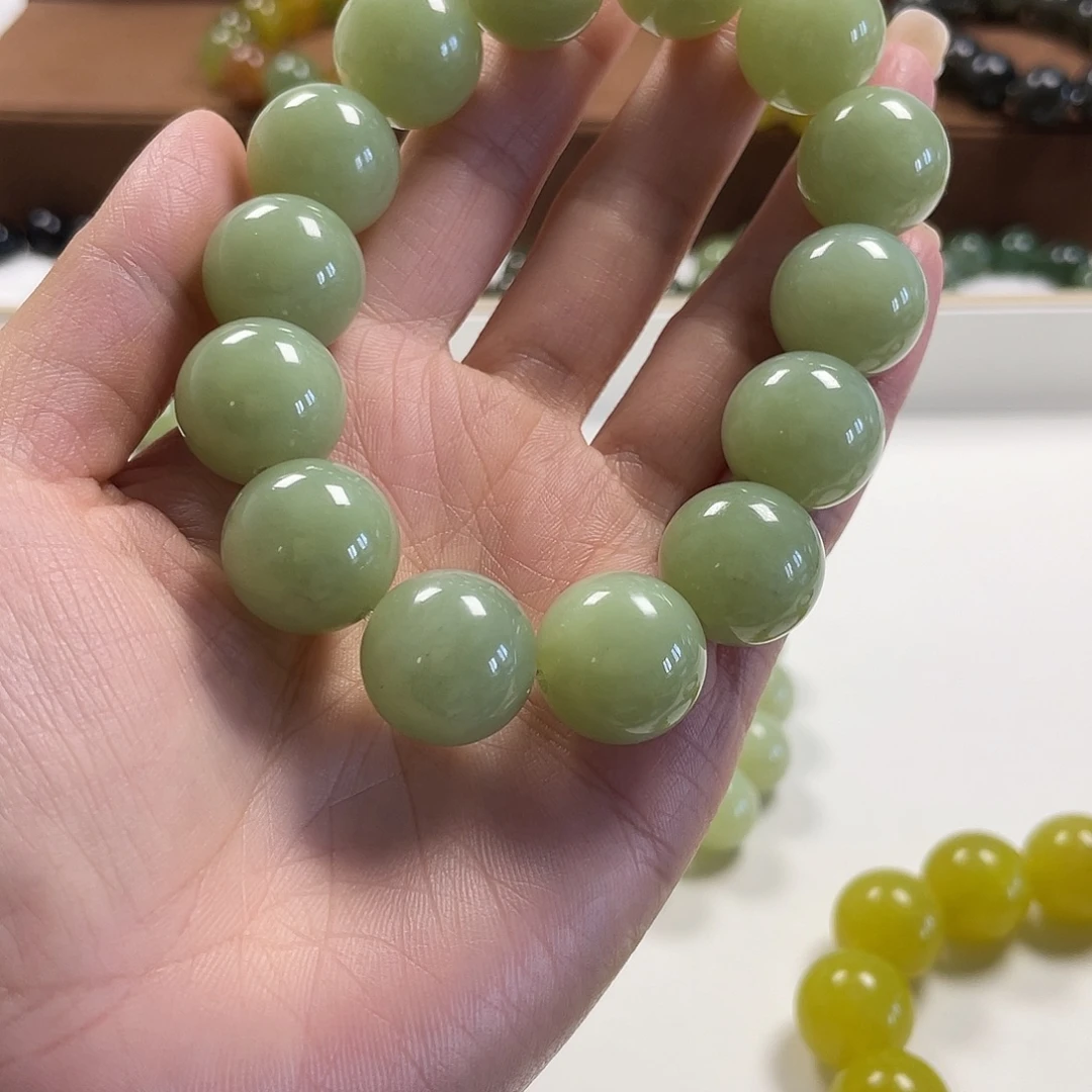 初****透闪石-蛇纹石玉未镶嵌手串
