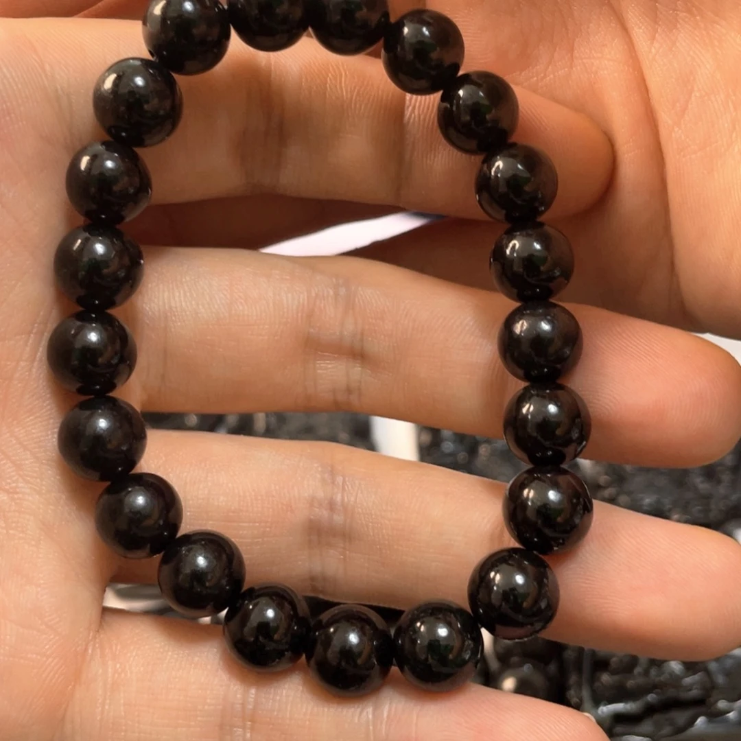 翡翠未镶嵌吊坠(不含链)卡9左右