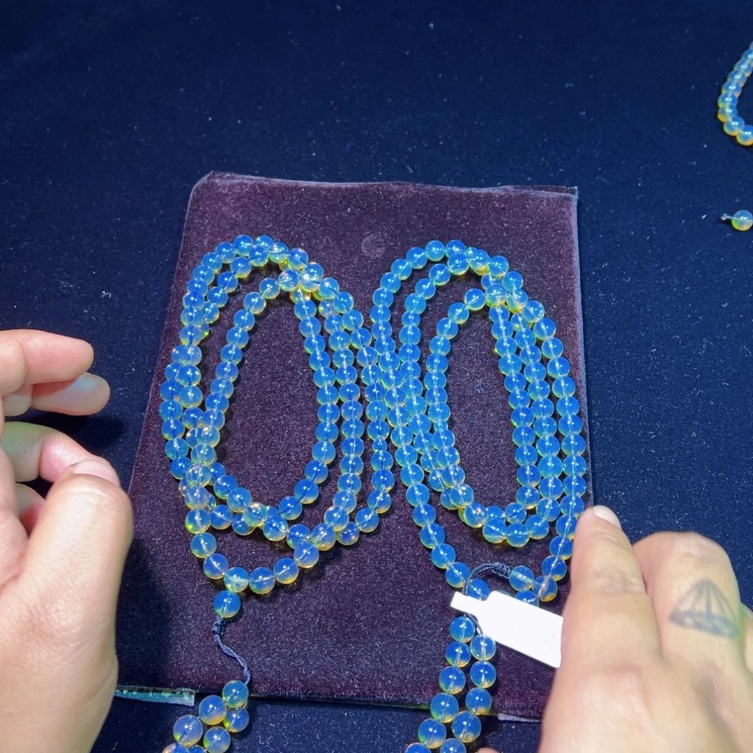 未镶嵌琥珀裸石多样性发货其中一件