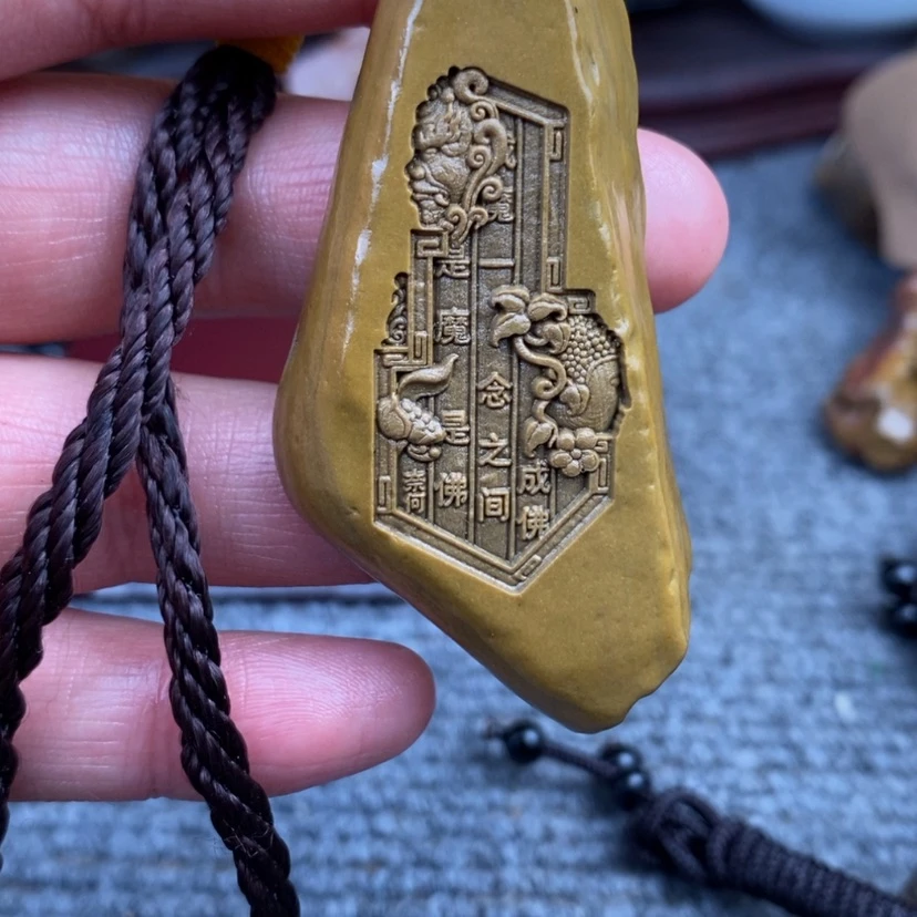 【闪购商品】原石雕刻手把件