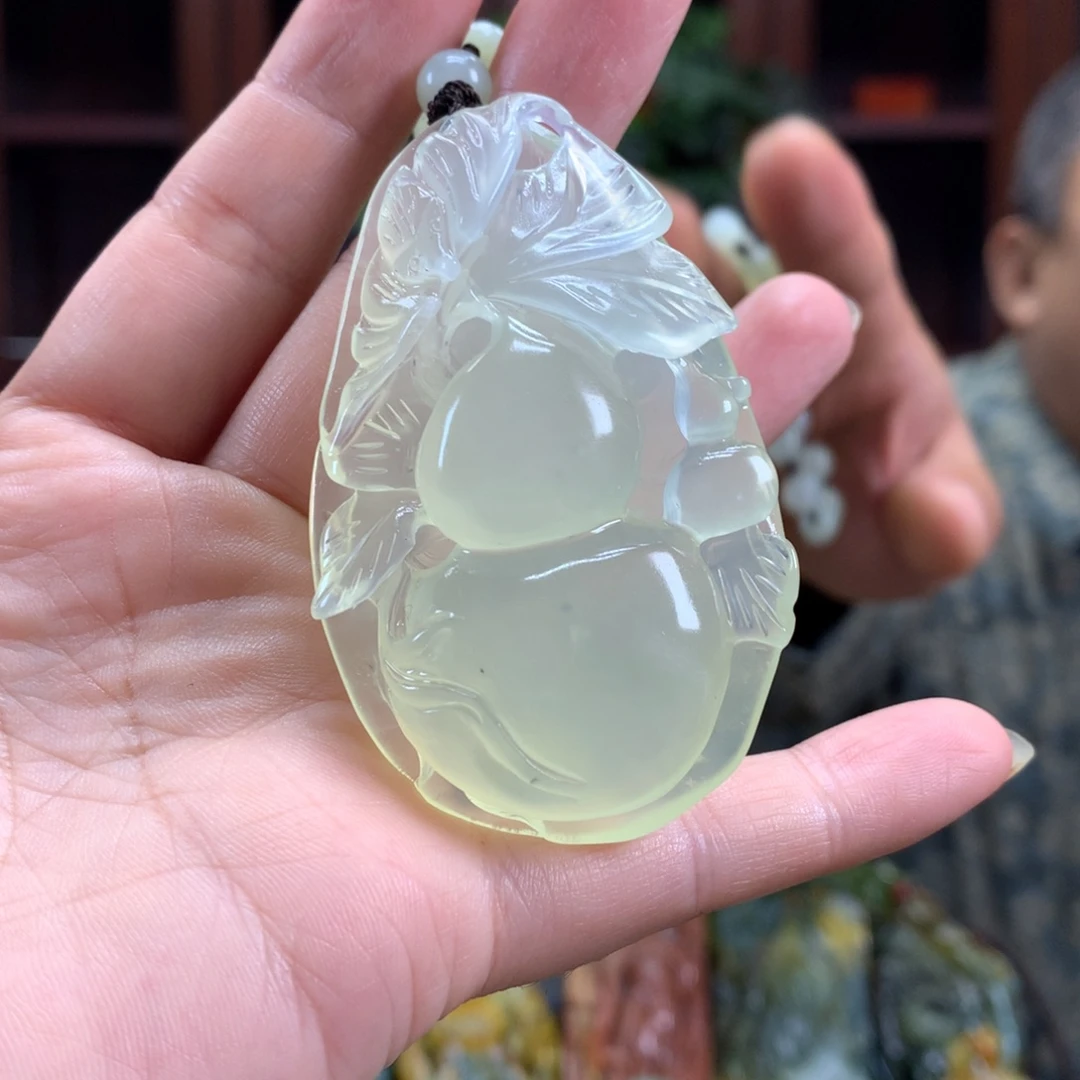 未镶嵌蛇纹石玉颈饰