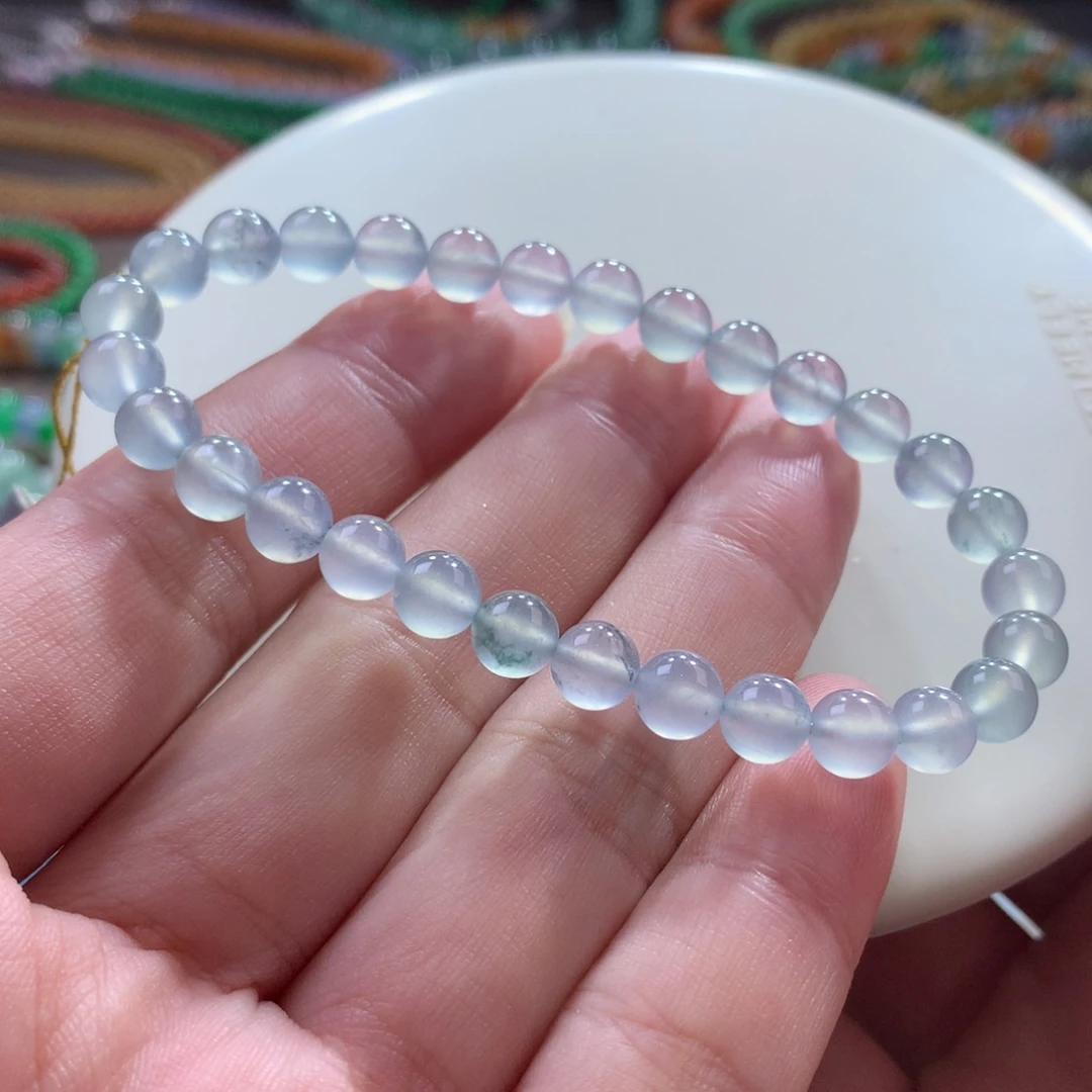 未镶嵌手链翡翠翡翠高冰淡蓝钢飘花卡6+