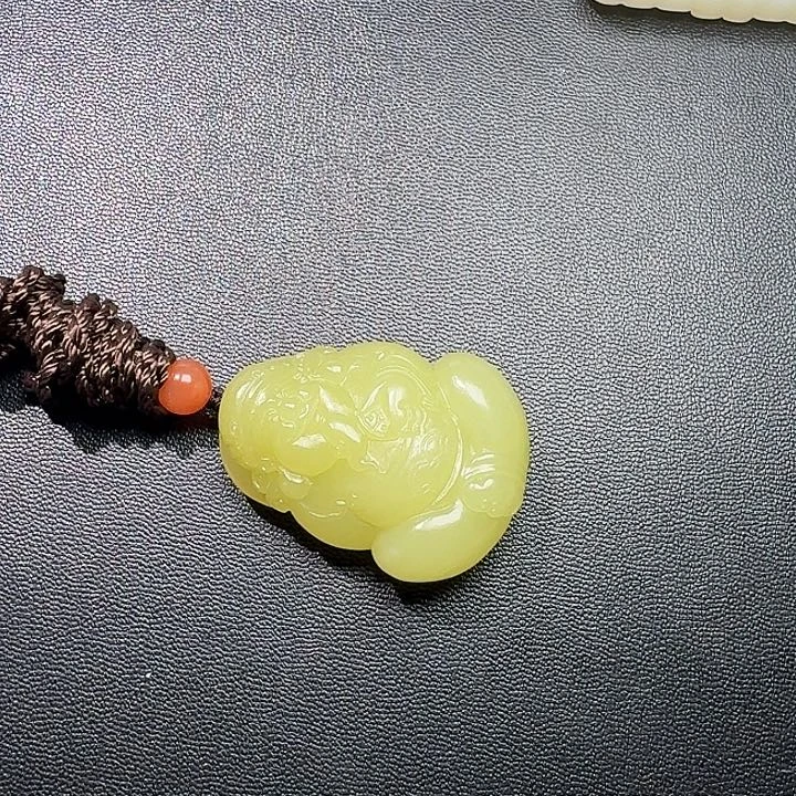 不***椒和田玉未镶嵌挂件