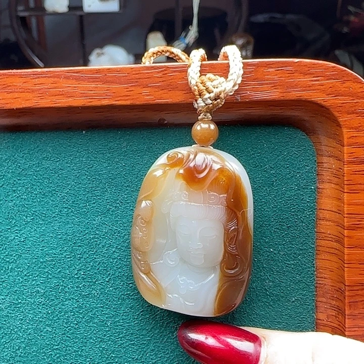 云***鹤和田玉未镶嵌颈饰