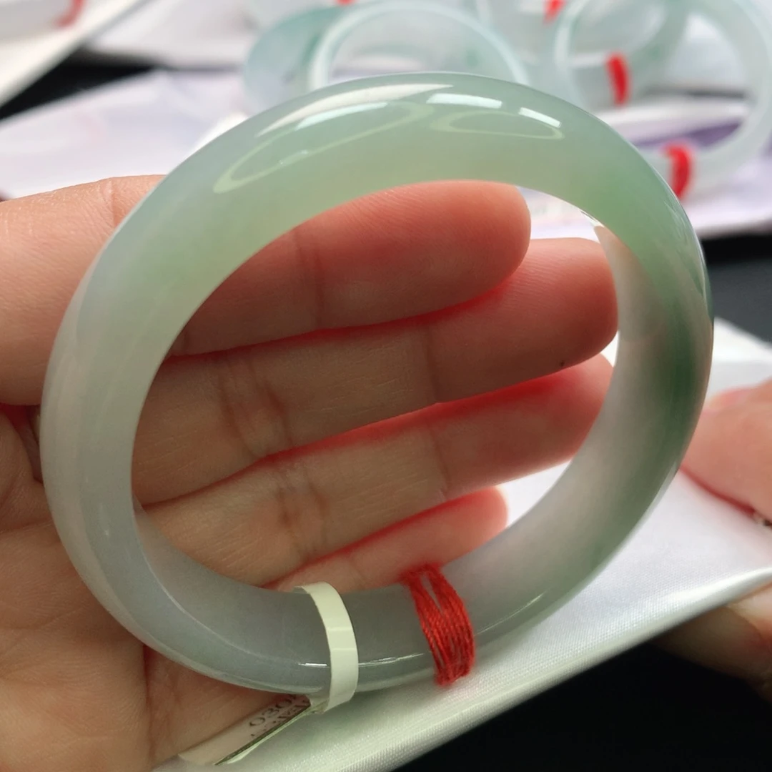 翡翠手镯未镶嵌缅甸53