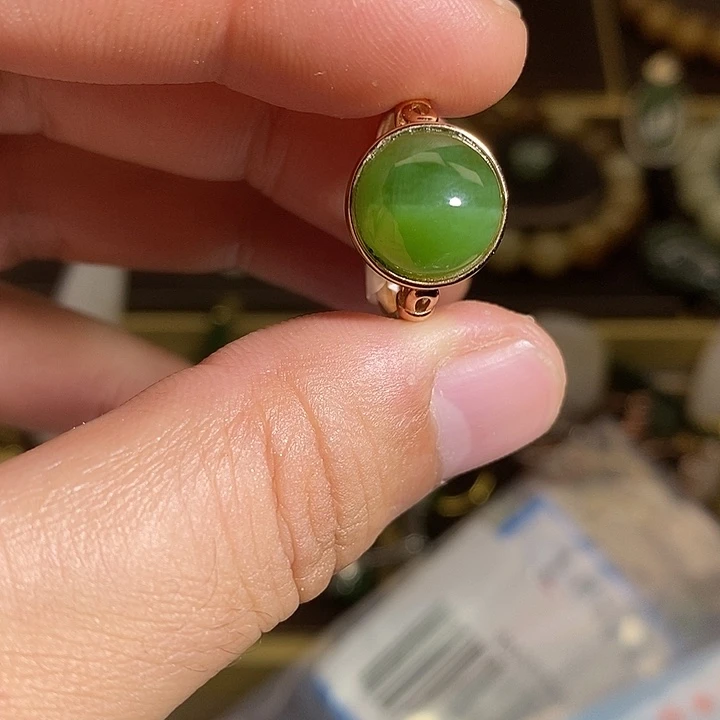 银S925镶嵌戒指和田玉（碧玉）