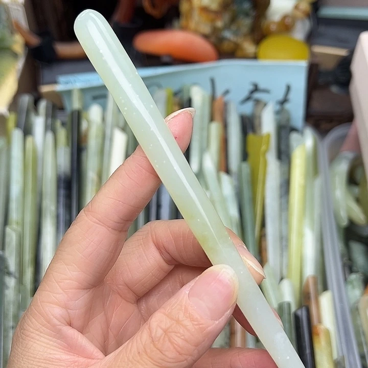 蛇纹石玉未镶嵌发簪