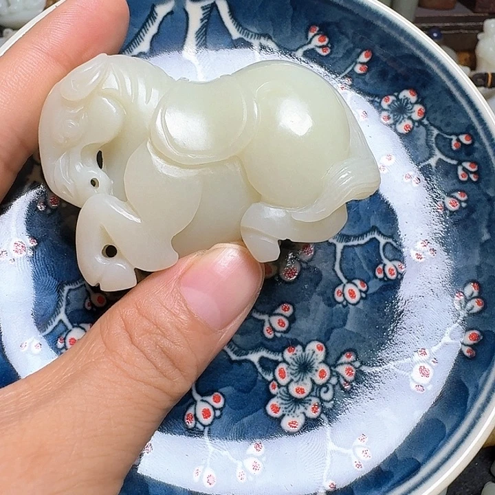 瓷片怒**冠新号开播瓷盘一件