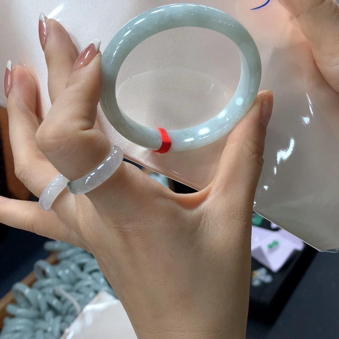 未镶嵌手镯翡翠买断