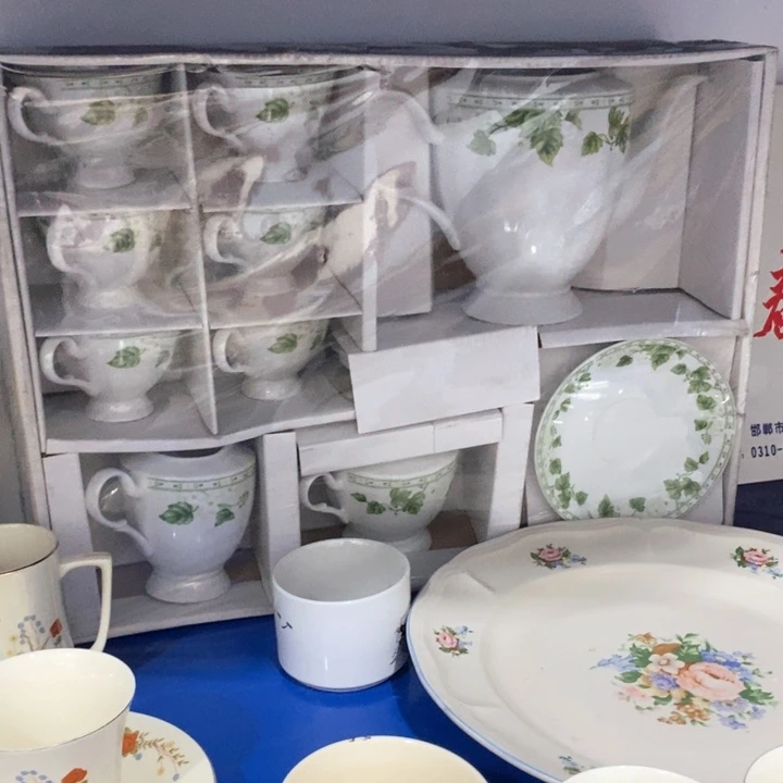 瓷片春蕾白瓷茶具15头