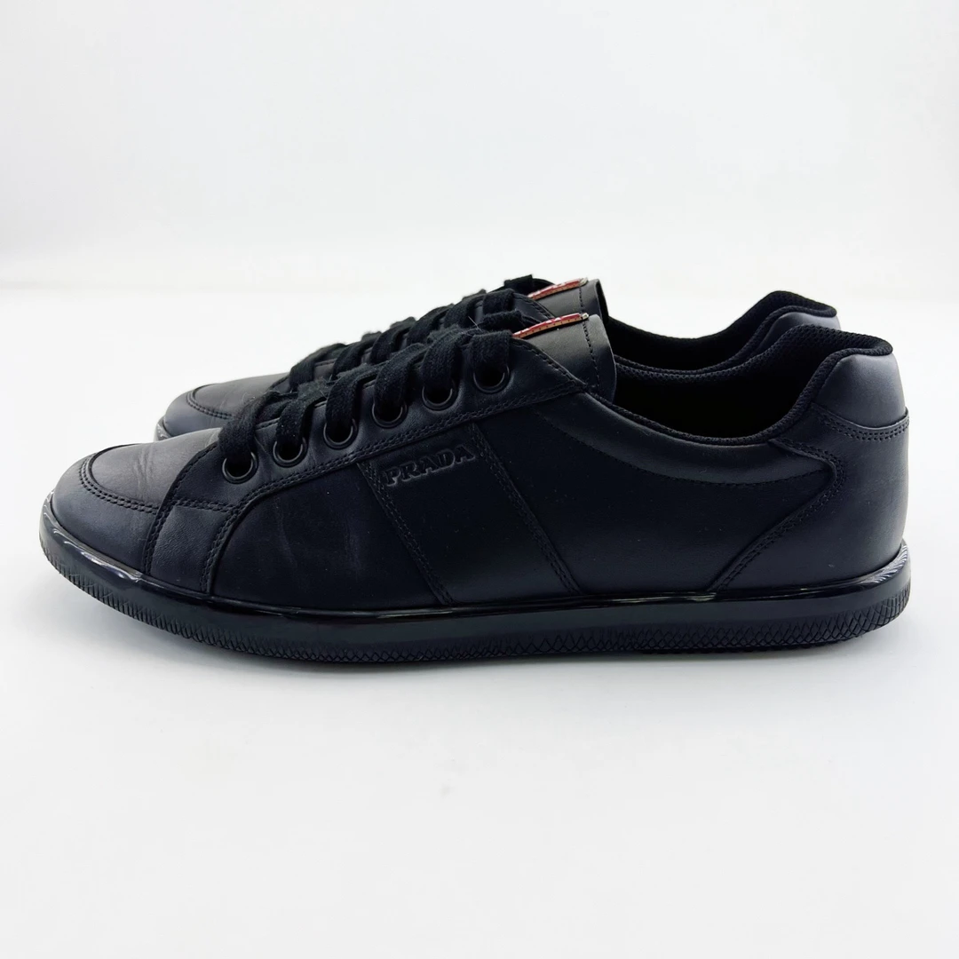 95新 Prada/普拉达 41码/黑色皮革系带低帮休闲鞋/16230466