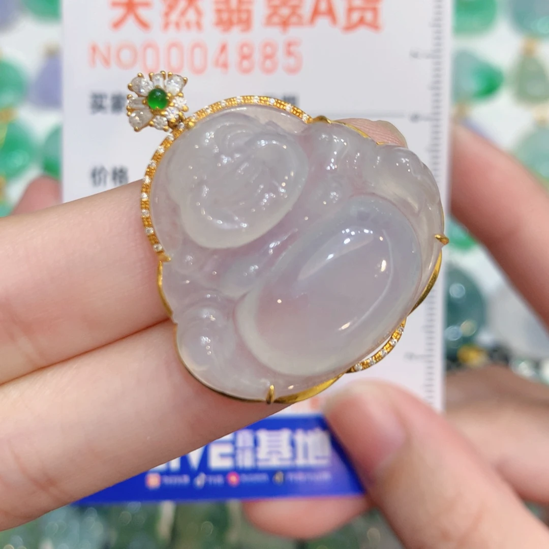 翡翠18K金镶嵌颈饰佛公