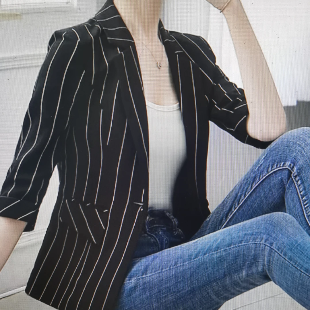 新款冰麻竖条休闲薄款修身显瘦气质百搭西装外套春夏9分袖女西装